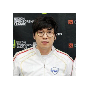 Autographed Trove Carafe 2018 Autographed by Taewon 'March' Park